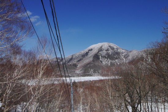 雪の残る赤城山 (15)