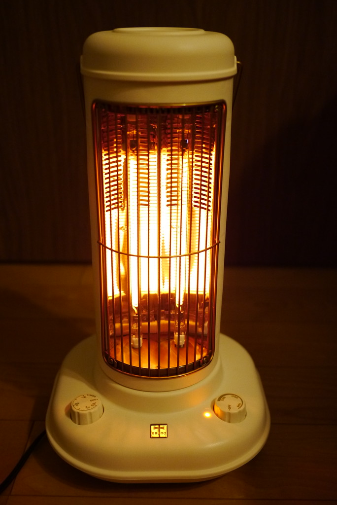 BRUNO カーボンファンヒーター Nostal Stove Sは、レトロで可愛くてとっても暖か 不器用ブログ