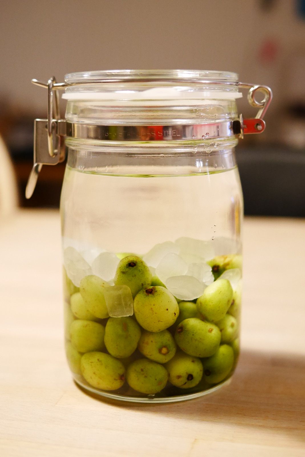 一番美味しいという噂の「こくわの実（サルナシ）の果実酒」を作って
